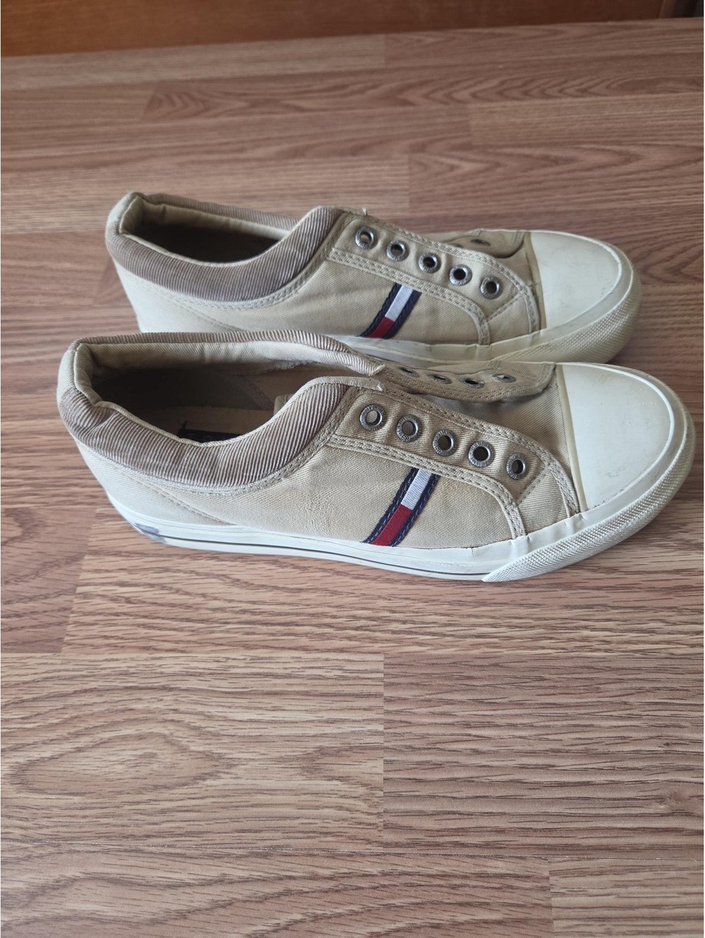 Vintage Tommy Hilfiger Beige Canvas tennis Shoes Unisex Low Top,Retro SZ 7 M 8W